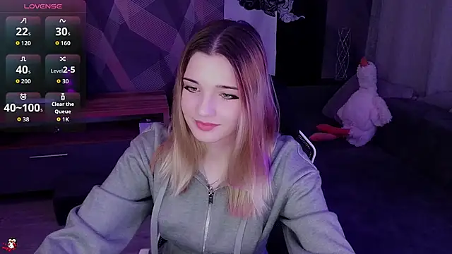 Sandy Belle online show from November 2025 04:51:02 PM