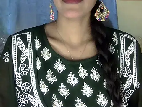 zara Khan0 online show from September 2025 04:39:02 AM