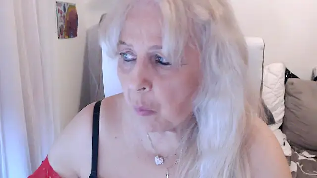 Snapshot of SusiLifeXXX chatting on December 2025 07:54:02 PM SusiLifeXXX online show from December 2025 07:54:02 PM