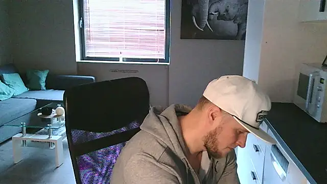 Snapshot of Dartanjanas13 chatting on October 2025 10:57:01 AM Dartanjanas13 online show from October 2025 10:57:01 AM