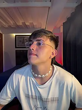 Snapshot of Justin_trevor1 chatting on October 2025 11:16:01 PM Justin trevor1 online show from October 2025 11:16:01 PM