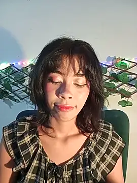 Snapshot of dolliette24 chatting on May 2026 05:37:02 AM dolliette24 online show from May 2026 05:37:02 AM