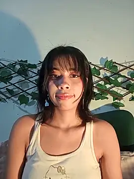 Snapshot of dolliette24 chatting on June 2026 04:00:02 PM dolliette24 online show from June 2026 04:00:02 PM