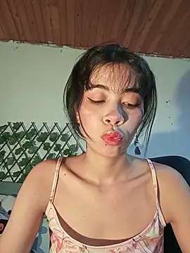 dolliette24 online show from June 2026 01:36:01 PM