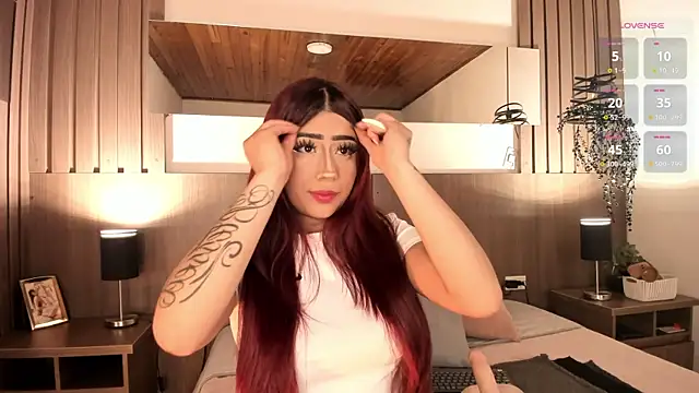 Snapshot of Violet_carson chatting on April 2026 01:14:01 PM Violet carson online show from April 2026 01:14:01 PM