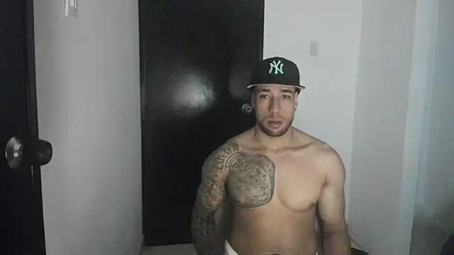 Snapshot of ThiagoLugo chatting on June 2026 04:08:02 PM ThiagoLugo online show from June 2026 04:08:02 PM