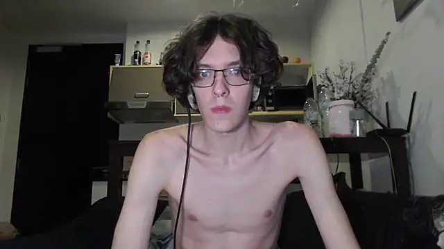 Snapshot of LovesomeCookie chatting on September 2025 02:29:02 PM LovesomeCookie online show from September 2025 02:29:02 PM