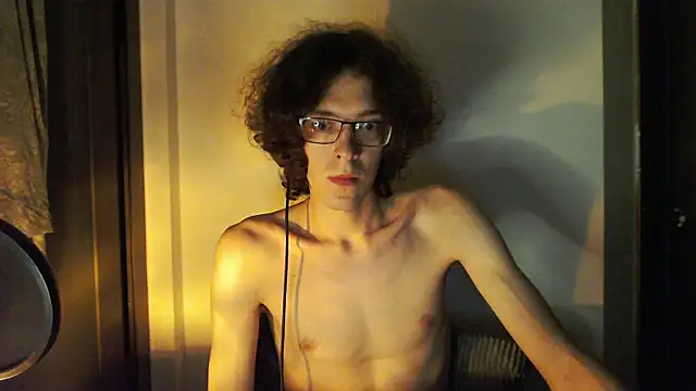 LovesomeCookie online show from May 2026 07:45:02 PM