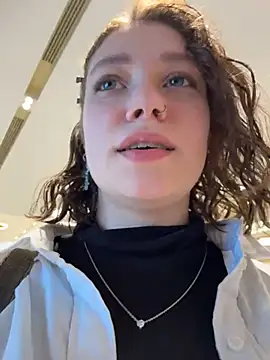 lucy-joy online show from September 2025 10:20:02 AM