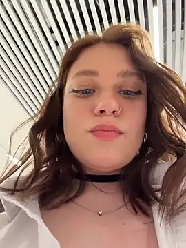 lucy-joy online show from May 2026 11:50:01 AM