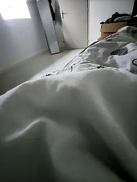 Snapshot of BobyKifff chatting on October 2025 10:49:01 AM BobyKifff online show from October 2025 10:49:01 AM