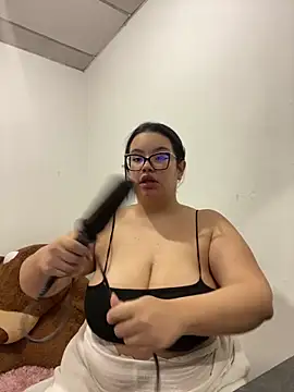 Snapshot of Emily_Taylor2 chatting on September 2025 02:33:01 AM Emily Taylor2 online show from September 2025 02:33:01 AM