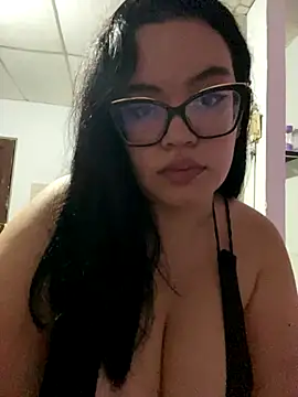 Snapshot of Emily_Taylor2 chatting on September 2025 01:53:01 AM Emily Taylor2 online show from September 2025 01:53:01 AM