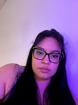 Snapshot of Emily_Taylor2 chatting on October 2025 02:28:02 AM Emily Taylor2 online show from October 2025 02:28:02 AM