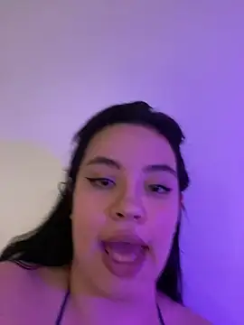 Snapshot of Emily_Taylor2 chatting on October 2025 04:33:01 AM Emily Taylor2 online show from October 2025 04:33:01 AM