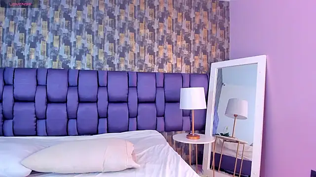 VeraBlazze online show from February 2026 02:10:02 PM