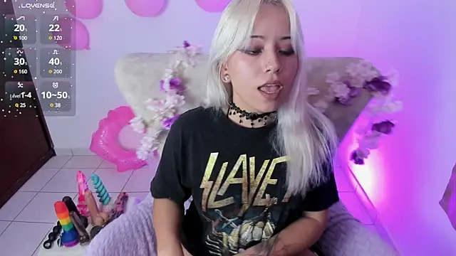 Nataliahenao69 online show from November 2025 02:04:02 AM