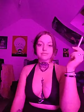 Amatrice X online show from July 2026 11:00:01 PM