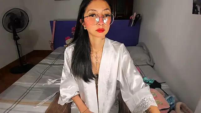 Anais lux online show from May 2026 11:12:03 PM