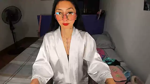 Anais lux online show from May 2026 11:23:04 PM