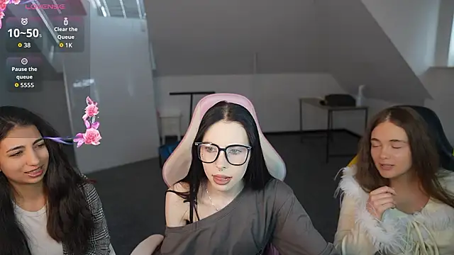 Snapshot of VivianSweet_ chatting on February 2026 11:31:02 AM VivianSweet online show from February 2026 11:31:02 AM