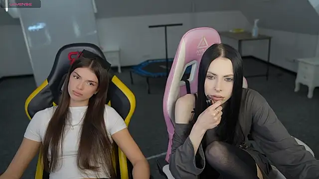 Snapshot of VivianSweet_ chatting on March 2026 11:27:02 AM VivianSweet online show from March 2026 11:27:02 AM