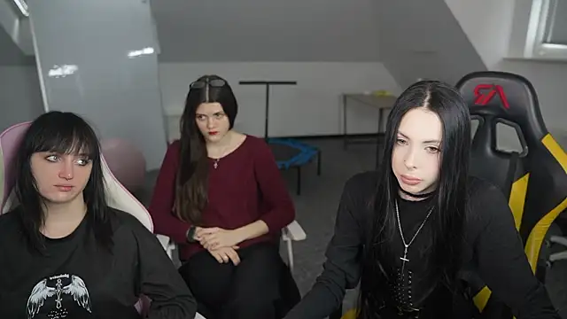 VivianSweet  online show from March 2026 11:27:01 AM