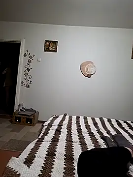 EllaDreams online show from November 2025 03:28:02 PM