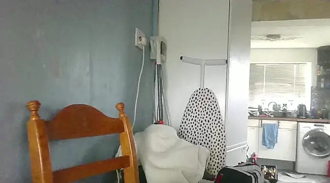 hefin18 online show from February 2025 12:05:02 PM