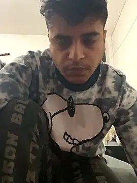 Noam7080z online show from January 2026 07:25:02 AM