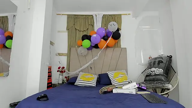 Lady miss    online show from October 2025 01:03:02 PM