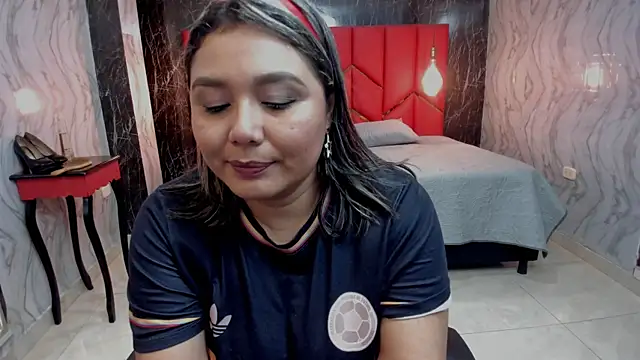 Snapshot of LatinaHoleQueen chatting on July 2026 03:38:02 PM LatinaHoleQueen online show from July 2026 03:38:02 PM