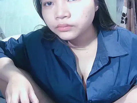 Lily3322 online show from February 2026 08:25:02 PM