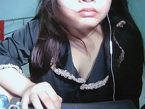Snapshot of Lily3322 chatting on May 2026 03:13:02 AM Lily3322 online show from May 2026 03:13:02 AM