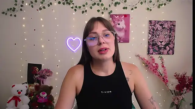 Amanda Bright  online show from July 2026 10:43:01 AM