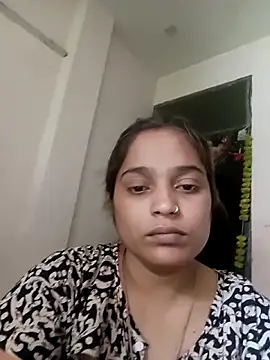 Snapshot of Trisha_71 chatting on June 2026 05:06:02 AM Trisha 71 online show from June 2026 05:06:02 AM