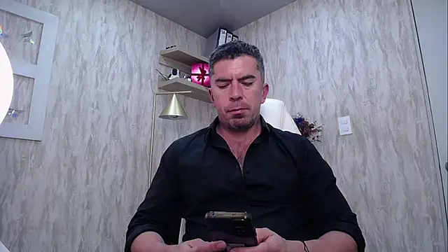 JuanKFit 45 online show from March 2026 03:32:01 AM