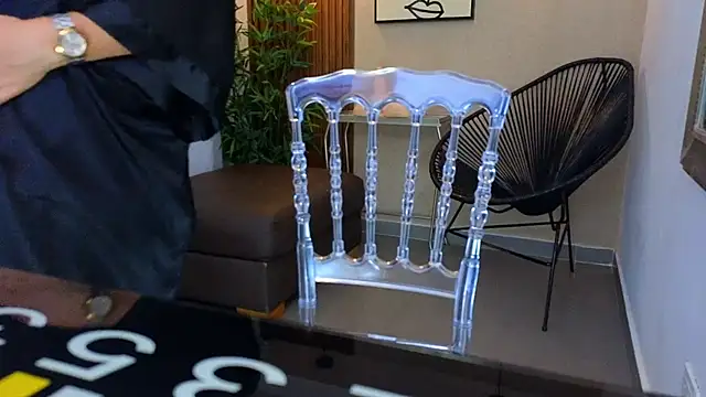 Lia Mar  online show from October 2025 06:19:02 PM