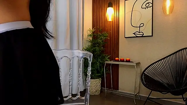 Lia Mar  online show from November 2025 06:10:02 PM