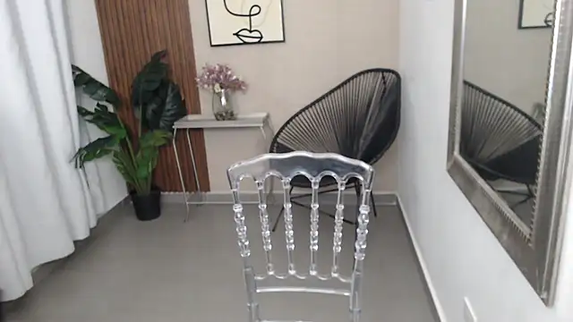 Lia Mar  online show from December 2025 11:06:02 AM