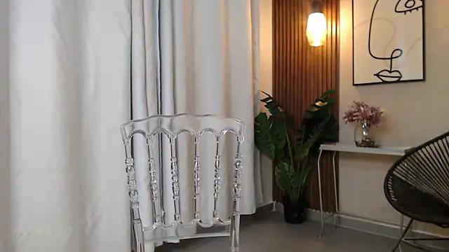 Lia Mar  online show from January 2026 07:30:01 PM