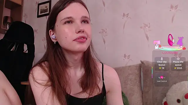 Annatomnaya online show from August 2026 02:19:01 PM