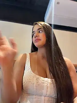 BellaLeclair online show from June 2026 09:02:03 PM