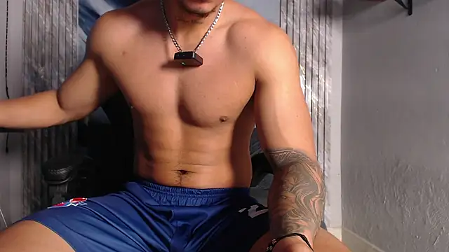 Snapshot of ThiagoBlaze chatting on June 2026 05:56:02 AM ThiagoBlaze online show from June 2026 05:56:02 AM
