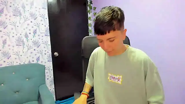  Hannah Hot online show from September 2025 02:00:02 AM