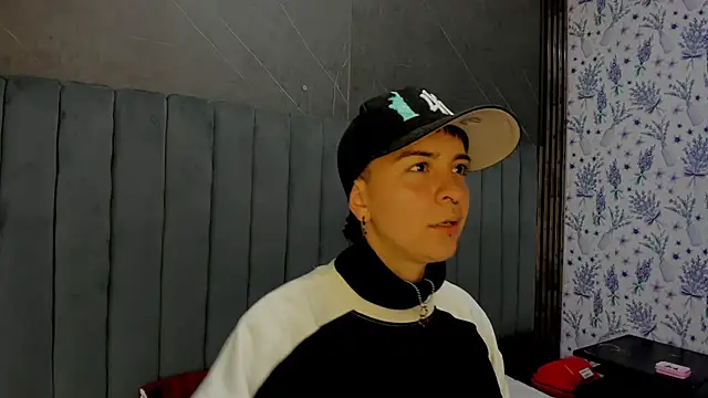 Snapshot of _Hannah_Hot chatting on February 2026 01:32:01 AM Hannah Hot online show from February 2026 01:32:01 AM