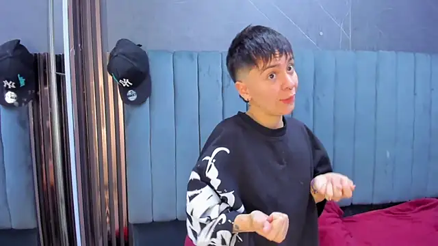 Snapshot of _Hannah_Hot chatting on February 2026 03:03:01 AM Hannah Hot online show from February 2026 03:03:01 AM