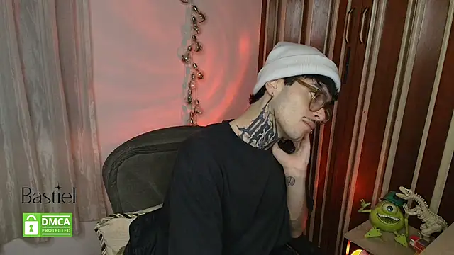 Mihail leroy online show from October 2025 03:10:02 AM