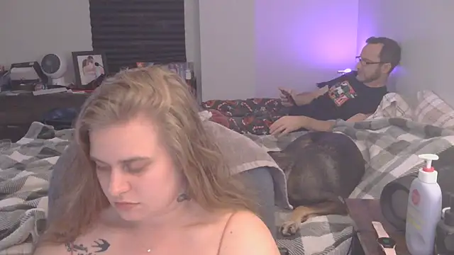 Sexyblonde12344 online show from December 2025 12:37:02 AM