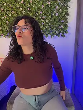 Katheerine online show from December 2025 01:35:01 AM